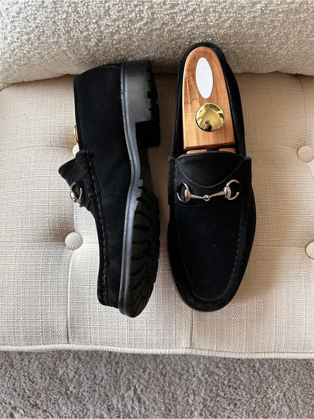 Gucci Black Men's Suede Bit Loafers - size 11.5
Very good condition. Clean. - Picture 3 of 7